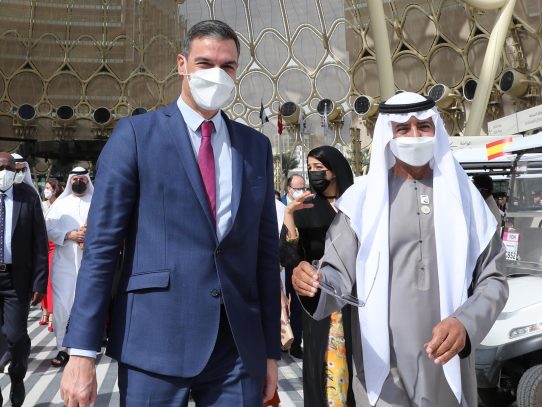 Sánchez evita referencias al rey Juan Carlos en su visita a Emiratos Árabes