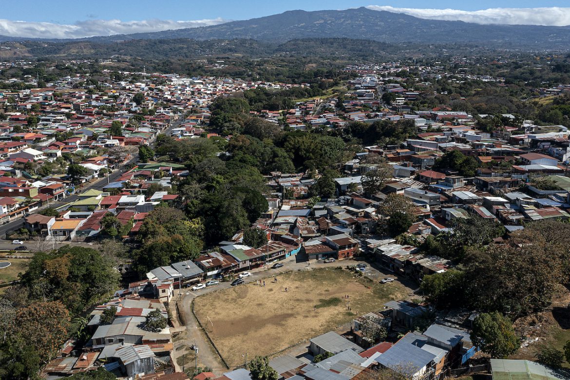 Una Costa Rica más pobre, el desafío del próximo gobernante