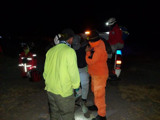 Rescatan a dos turistas en el Volcán Barú