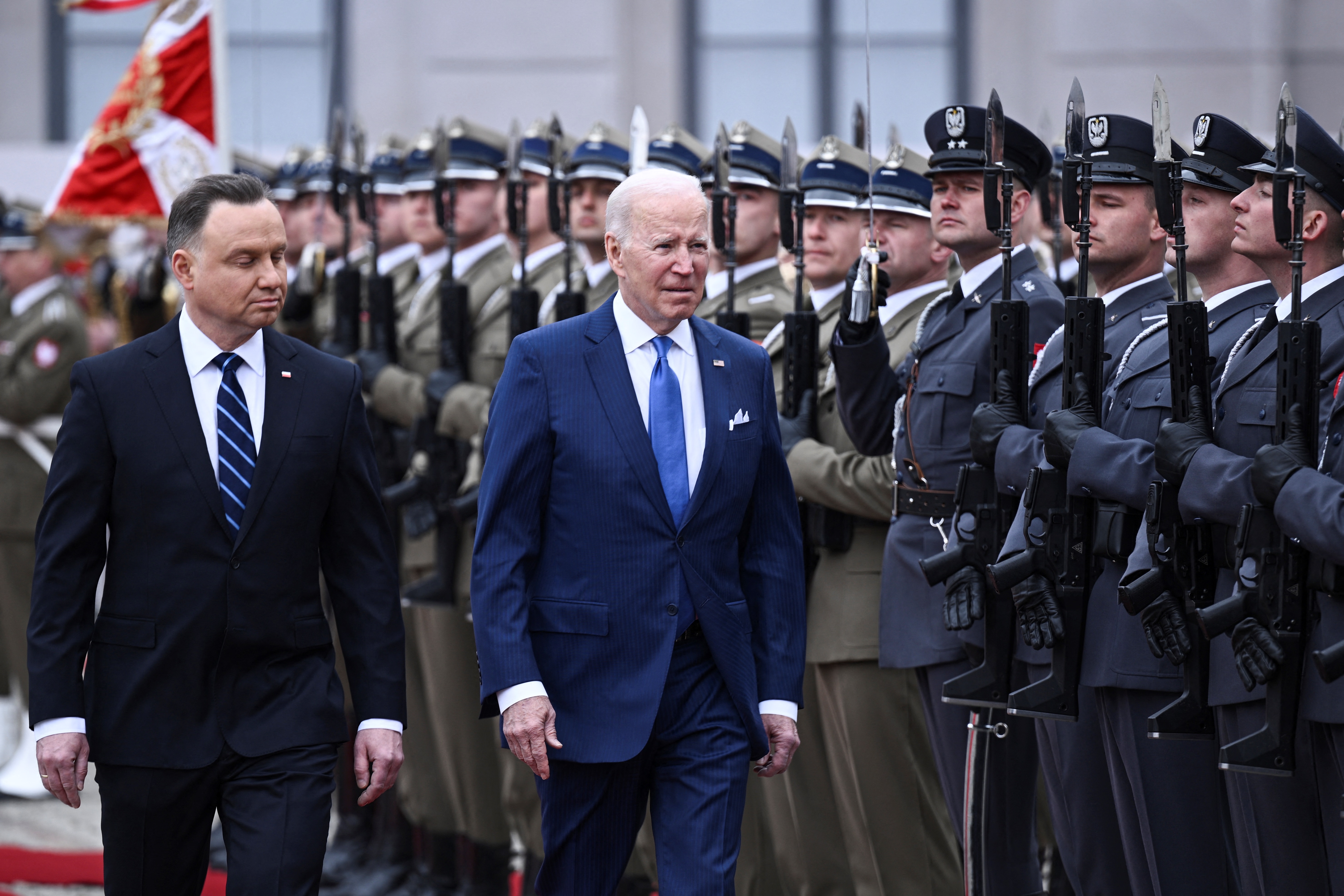 Biden advierte a Rusia de que no entre "ni una pulgada" en "territorio de la OTAN"