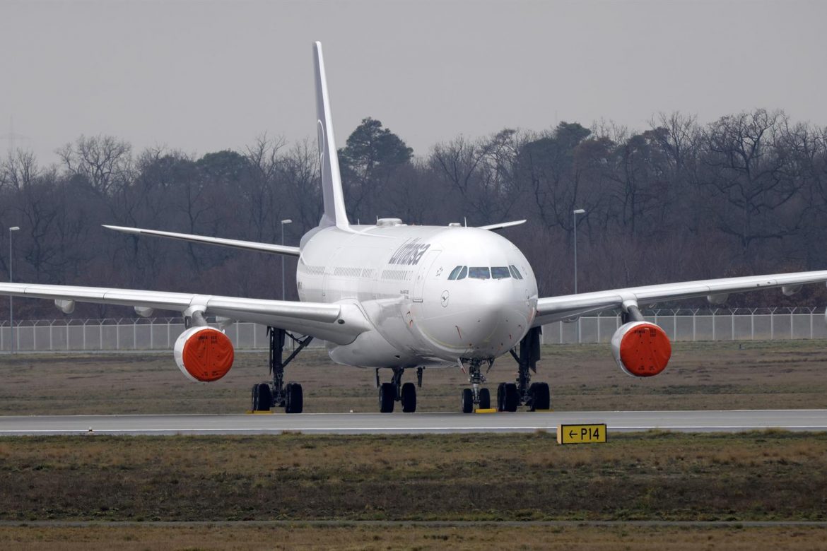 Lufthansa pierde 2,191 millones de euros en 2021, un 67 % menos