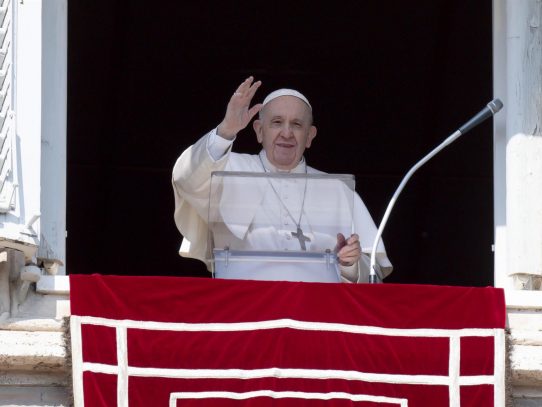 El papa pide que cese la guerra y respeto al Derecho Internacional en Ucrania