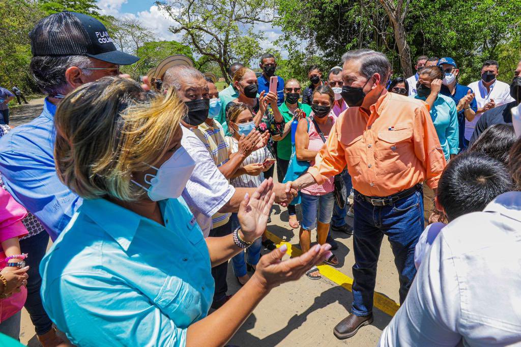 Presidente Cortizo realiza gira de trabajo comunitario en Los Santos