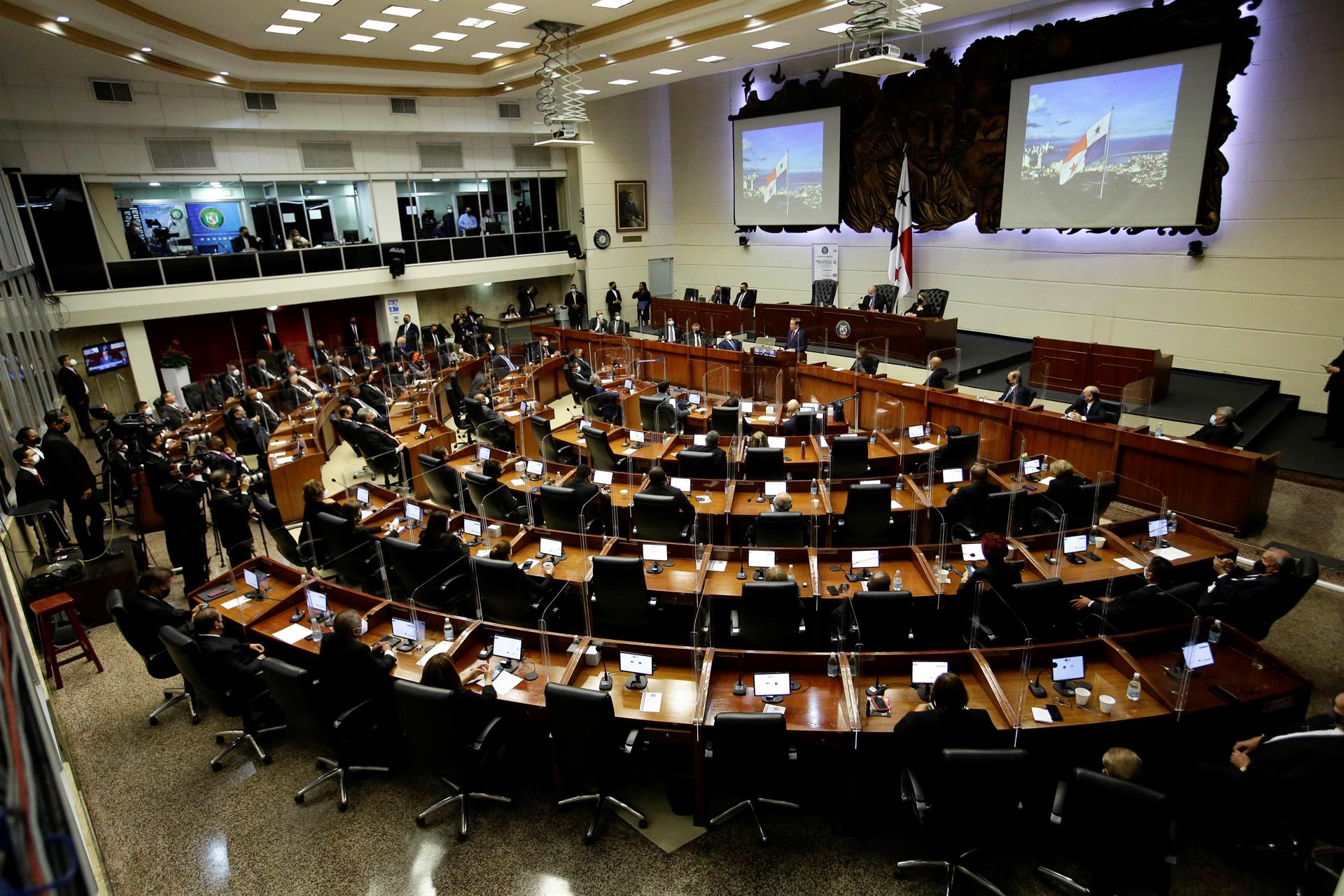 Polémica en Panamá entre el Gobierno y la Asamblea Nacional por impuesto al combustible