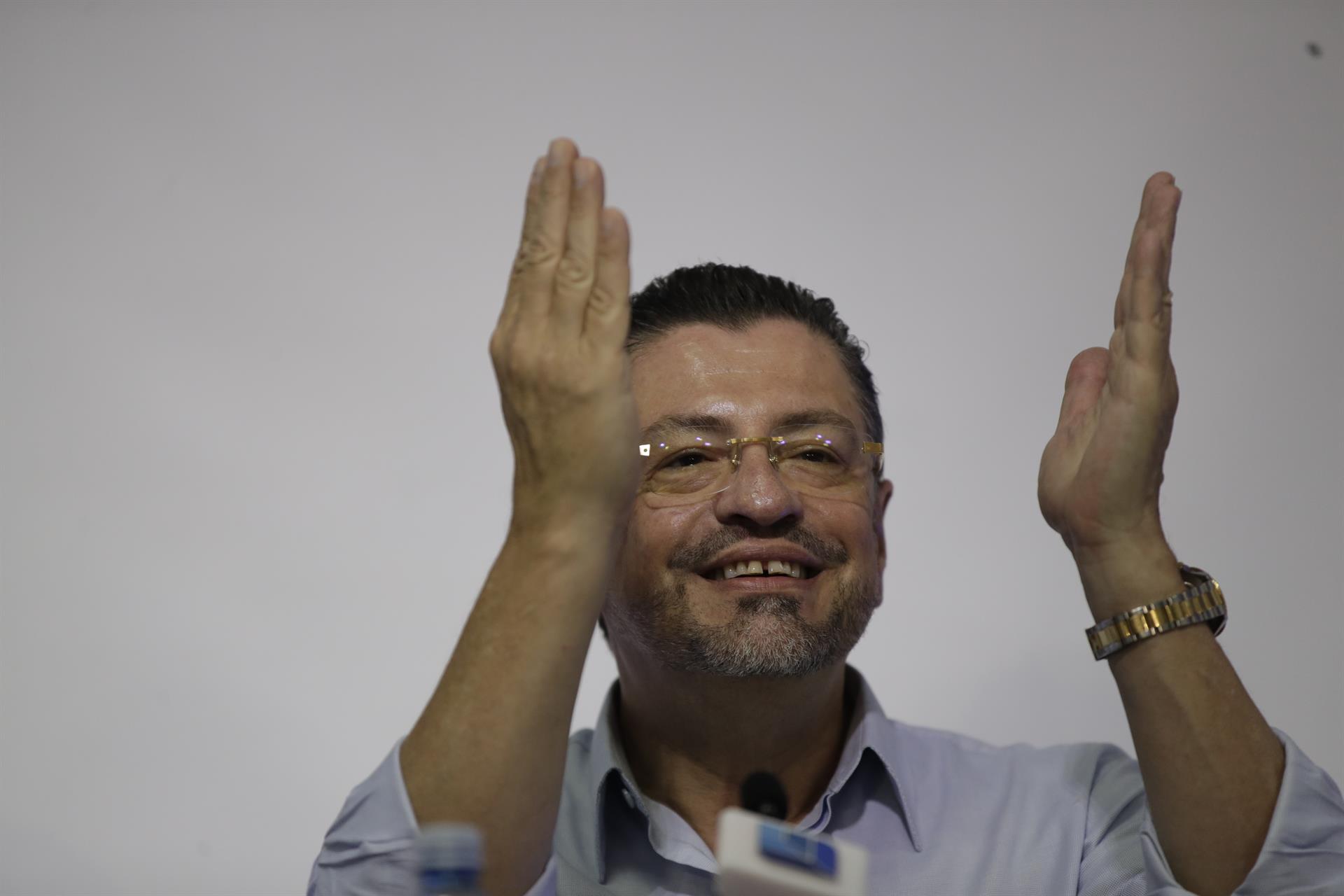 Rodrigo Chaves, con un 52,9 % de los votos ganó Presidencia de Costa Rica