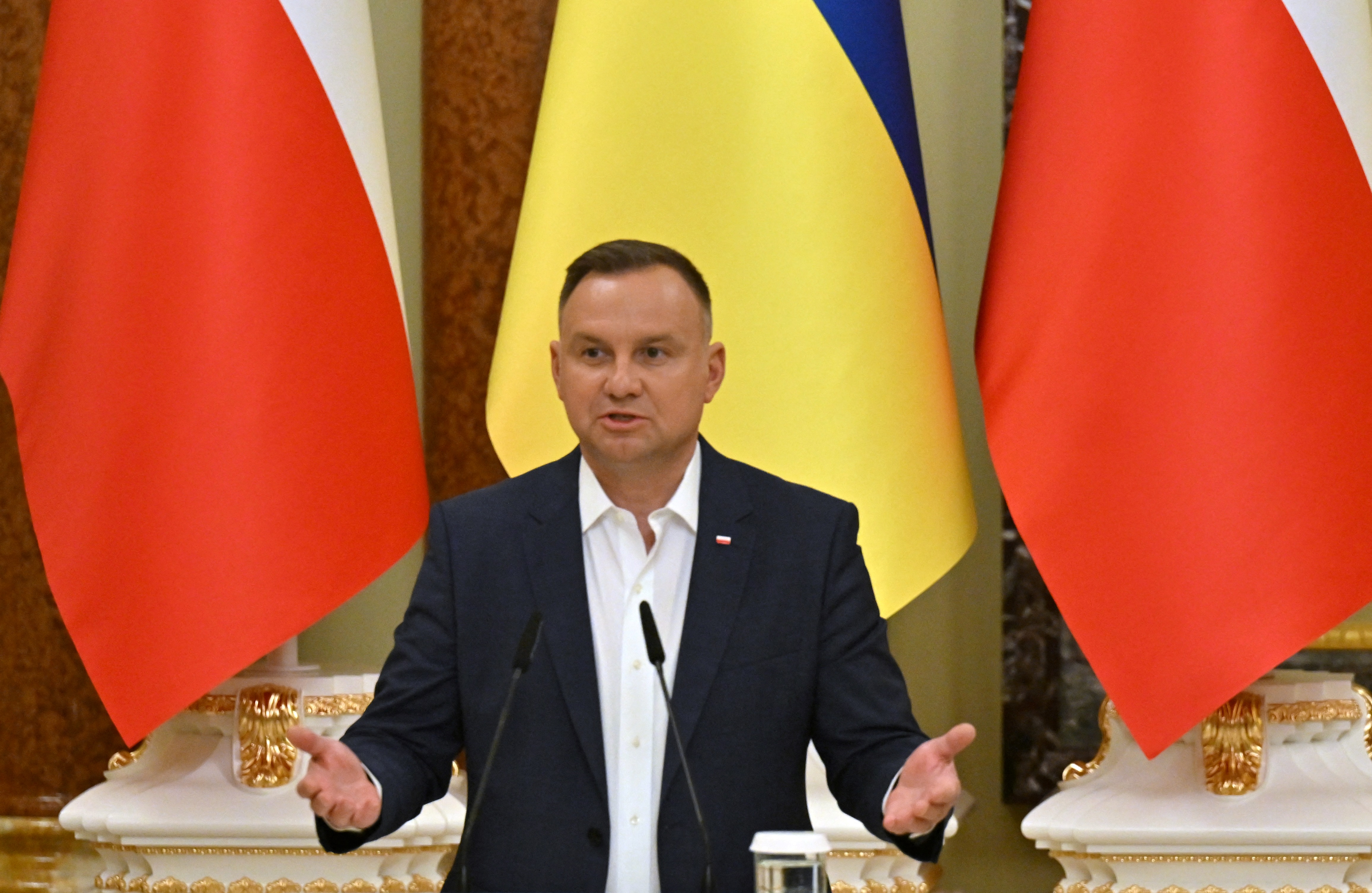 Hacer negocios con Rusia será imposible tras la invasión de Ucrania, afirma presidente polaco