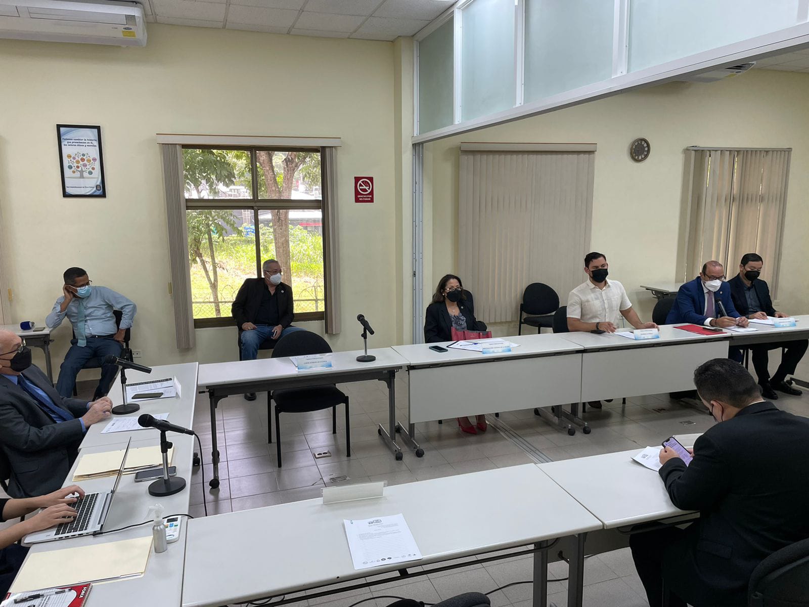 Defensoría participa en mesa de trabajo para escoger el reemplazo del magistrado Ayú Prado