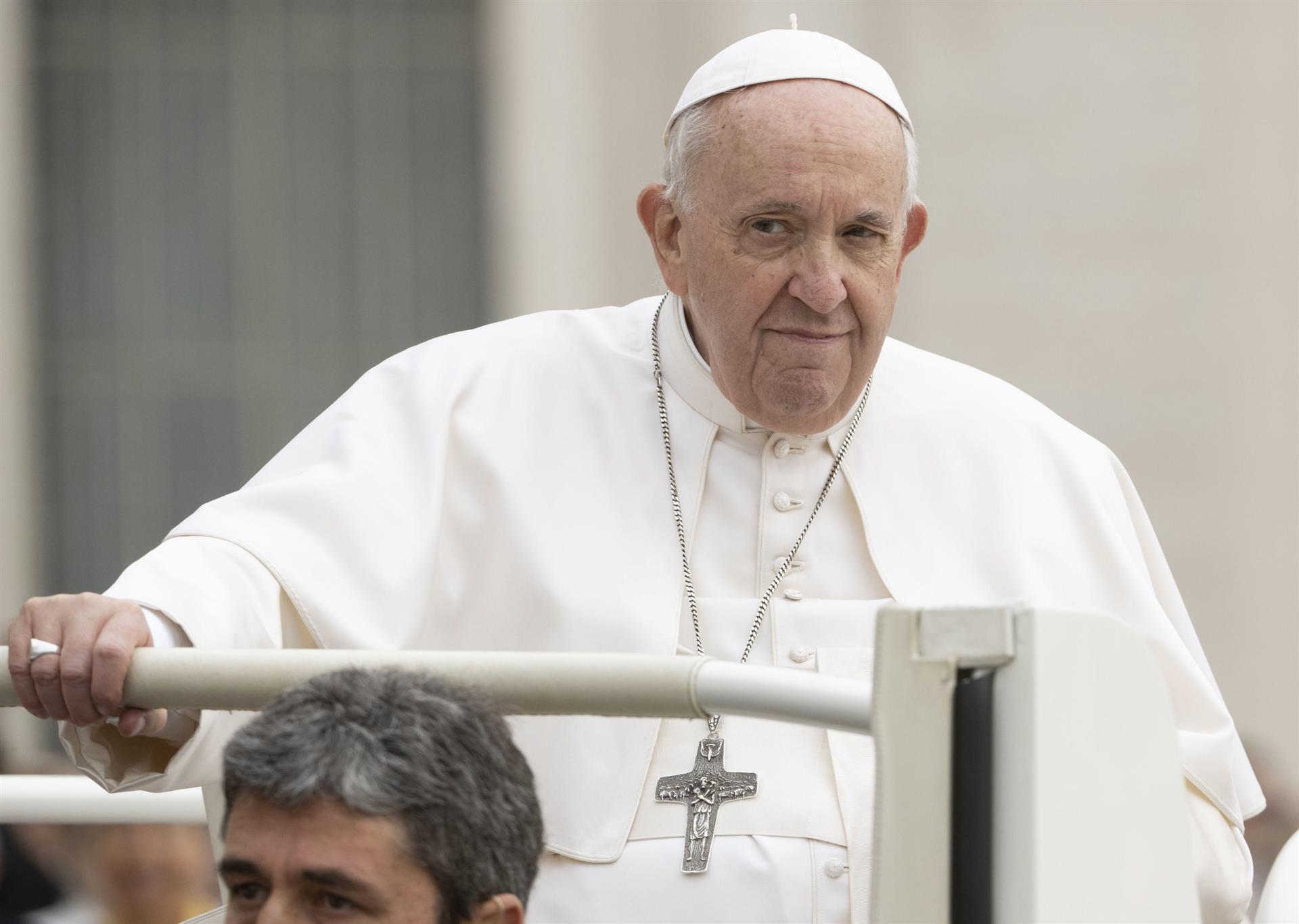 El papa dice que la guerra “sin sentido” en Ucrania "amenaza al mundo entero"