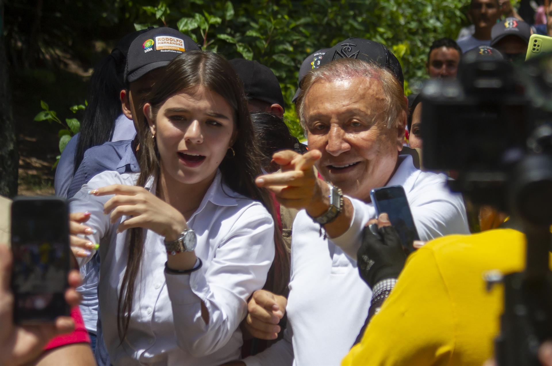 Candidato colombiano deberá pagar 5 días de arresto o multa por desacato