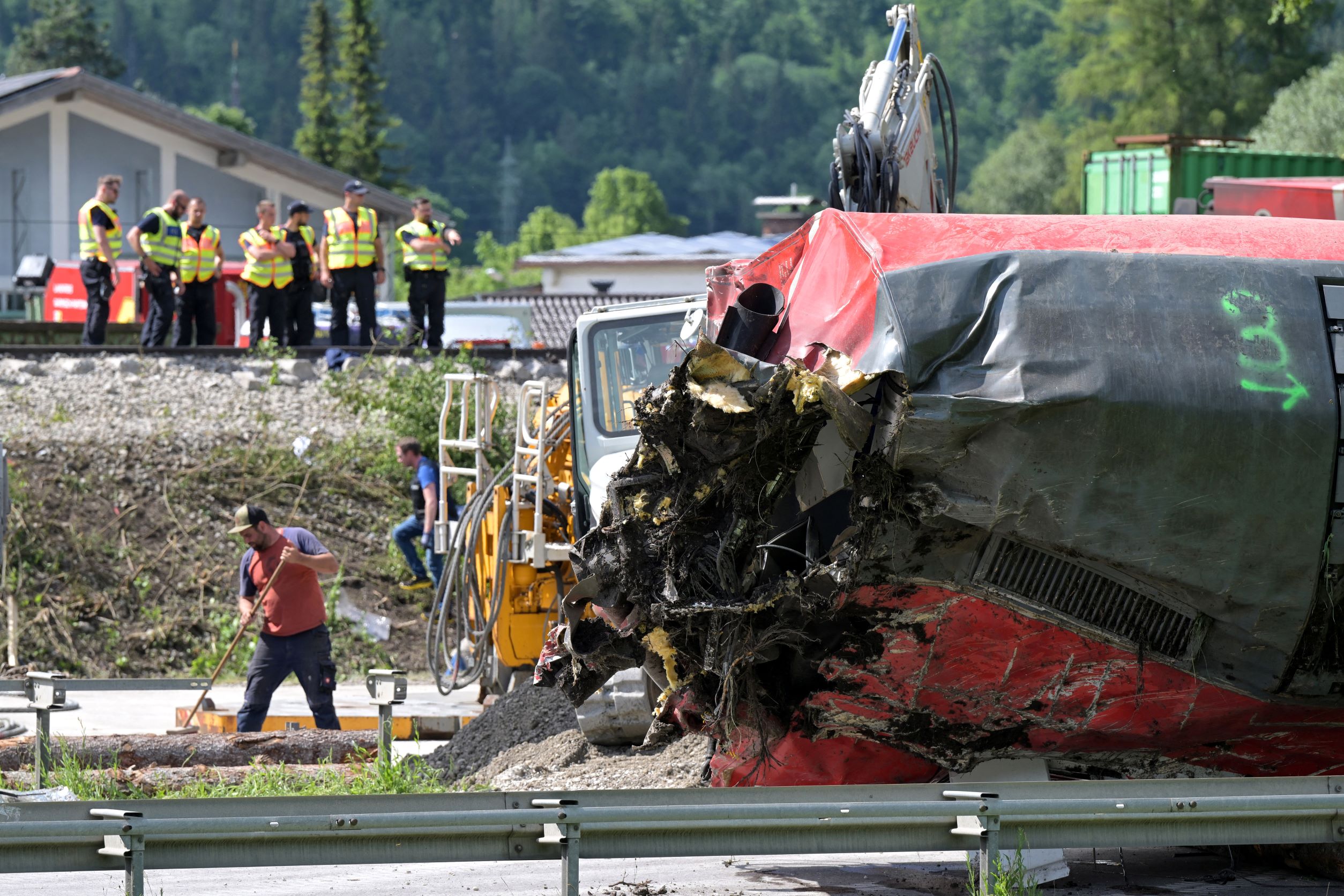 Sube a 5 muertos y 44 heridos el balance del accidente de tren en Alemania
