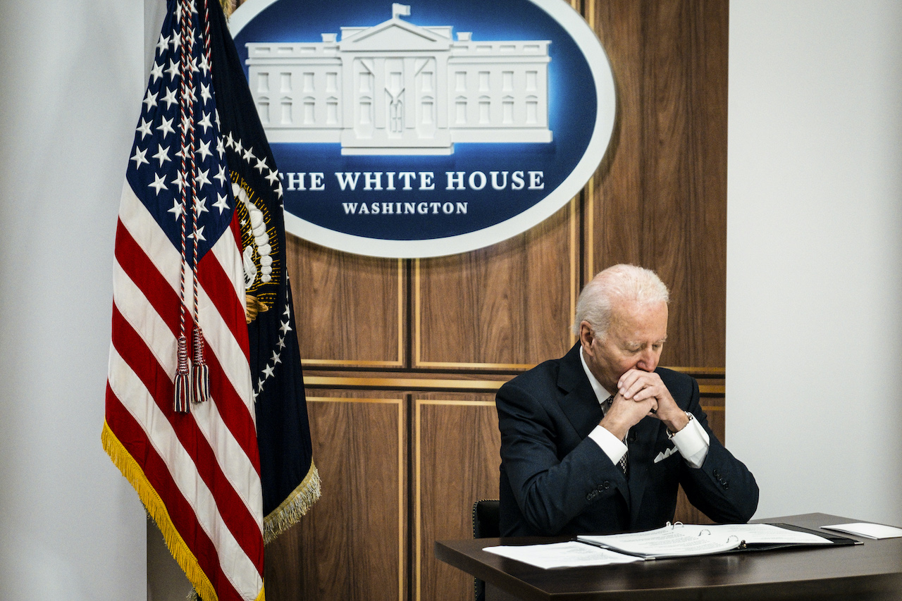 El círculo más cercano de Biden debate el futuro de las perforaciones en altamar