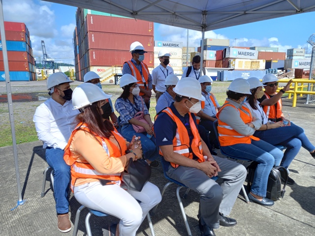 Directores de Aduanas de Centroamérica recorrieron el puerto de Balboa