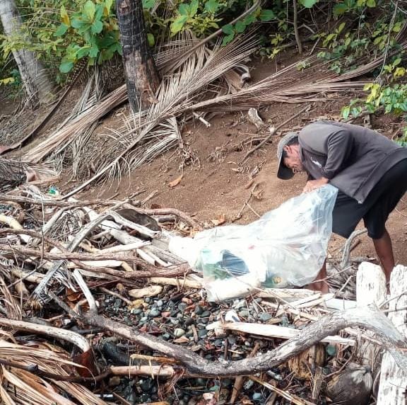 Realizan limpieza en playa Los Negros en el Golfo de Chiriquí 