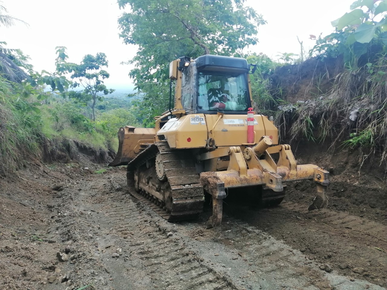 MOP inició trabajos en caminos agropecuarios en Barú