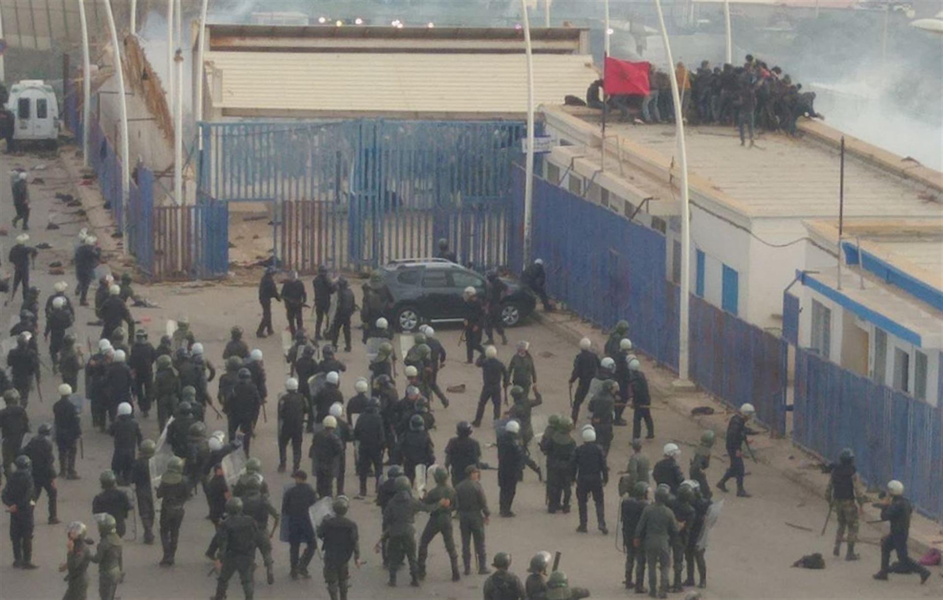 Marruecos condenó a 11 meses a 33 emigrantes por salto a la valla de Melilla