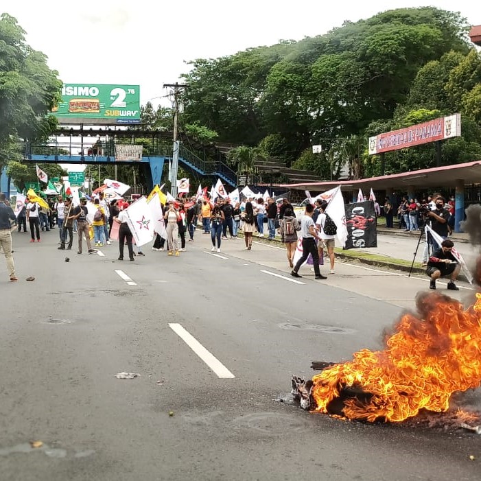 Estudiantes de la Universidad de Panamá se unen al paro nacional
