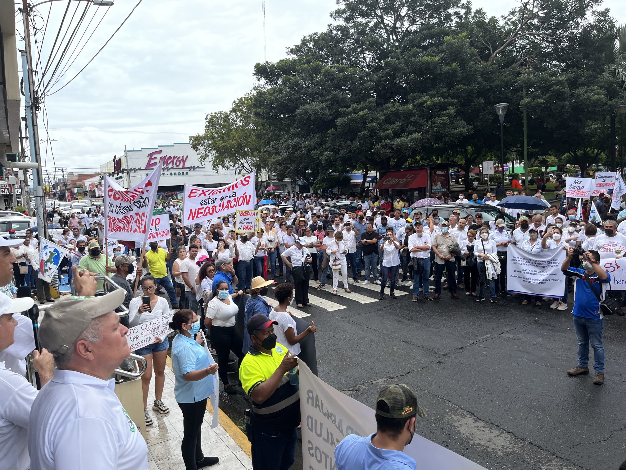 Empresarios, sector agrícola y otras organizaciones piden el cese de los bloqueos en Chiriquí