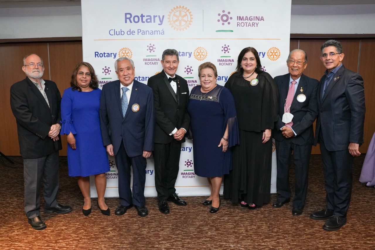 Posesionada la nueva Junta Directiva del Club Rotario de Panamá