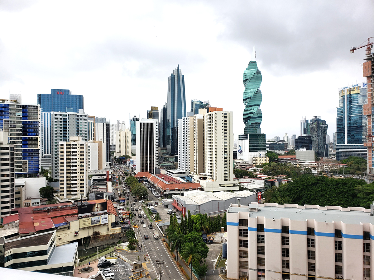 Panamá busca ser de nuevo el centro de inversiones de la región