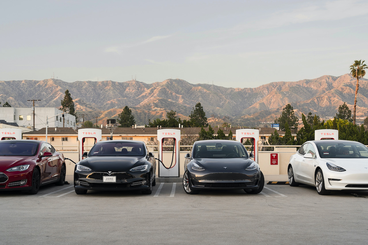 La medida en favor de los vehículos eléctricos en California encuentra una industria automotriz receptiva