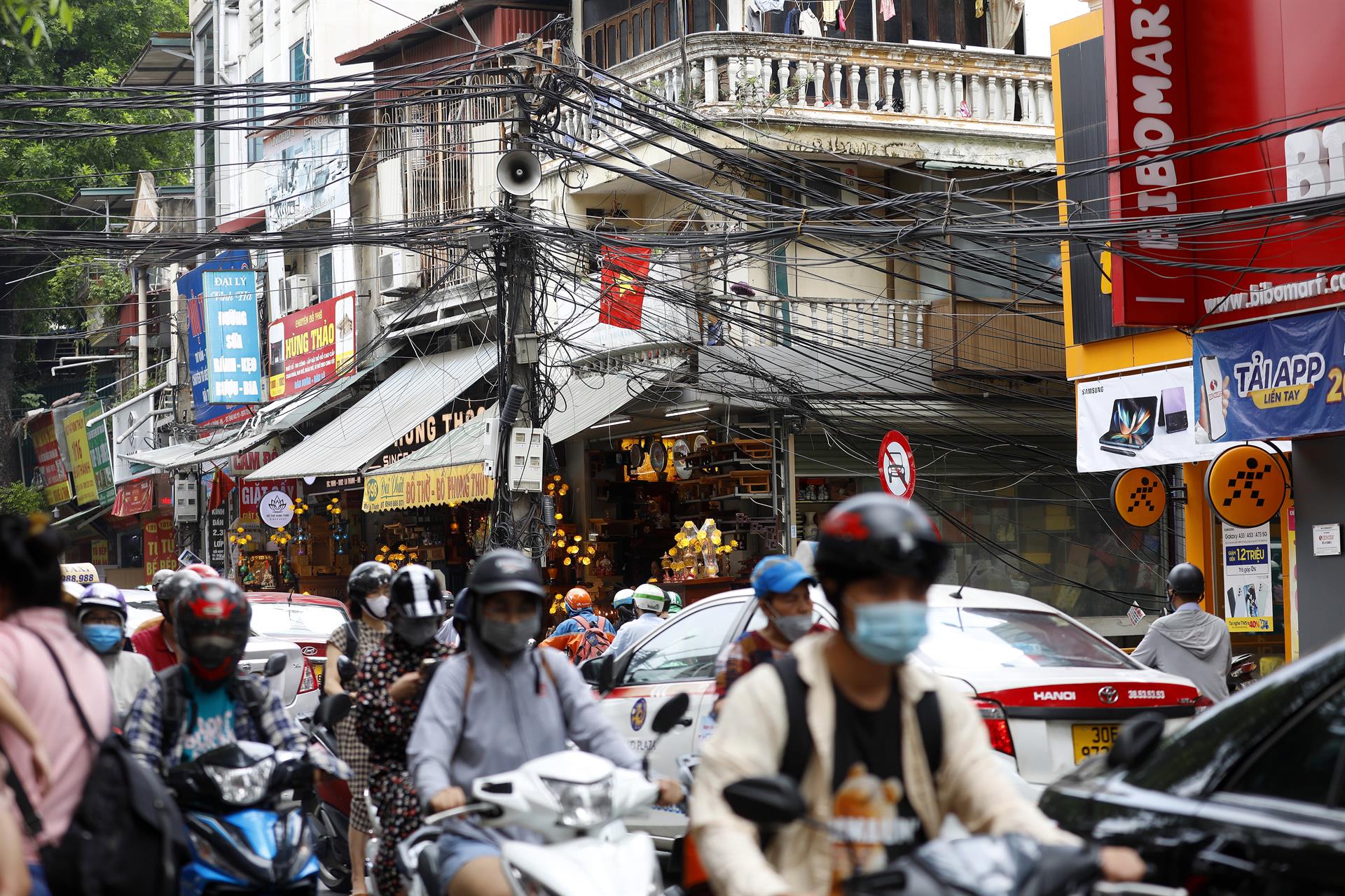 Los altavoces de propaganda vuelven a las calles de la capital de Vietnam