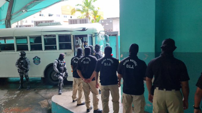 Ordenan detención para 22 personas, 12 arrestos domiciliarios y 2 condenas en Operación Fuego
