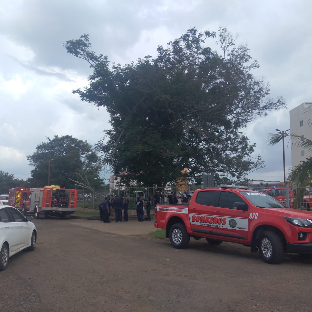 Hospital Nicolás A. Solano reportó alerta de emergencia por olores no identificados
