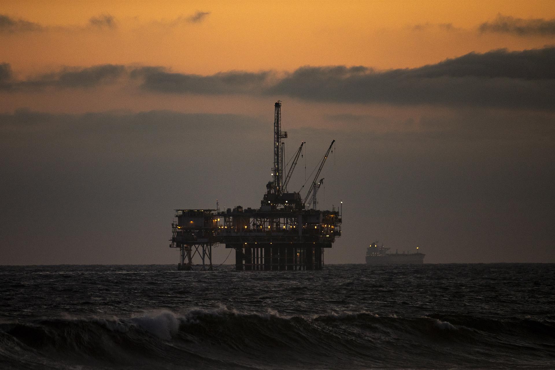 El petróleo de Texas abre con una bajada del 1,65 %, hasta 86,45 dólares