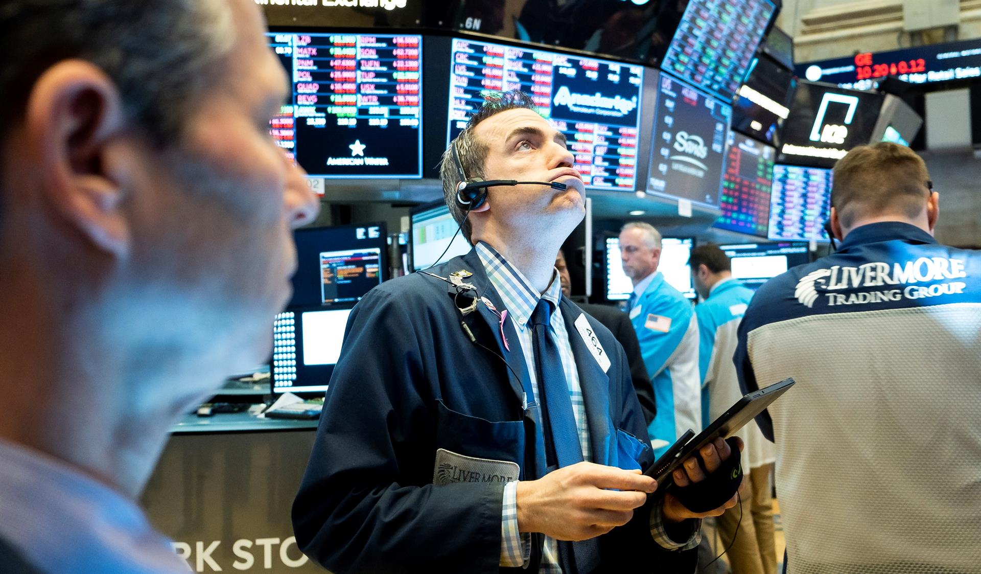 Wall Street abre en verde y el Dow Jones sube un leve 0,18 %