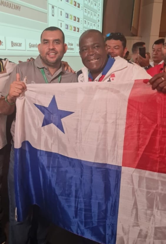 Panamá gana medalla de oro en Mundial de Dominó