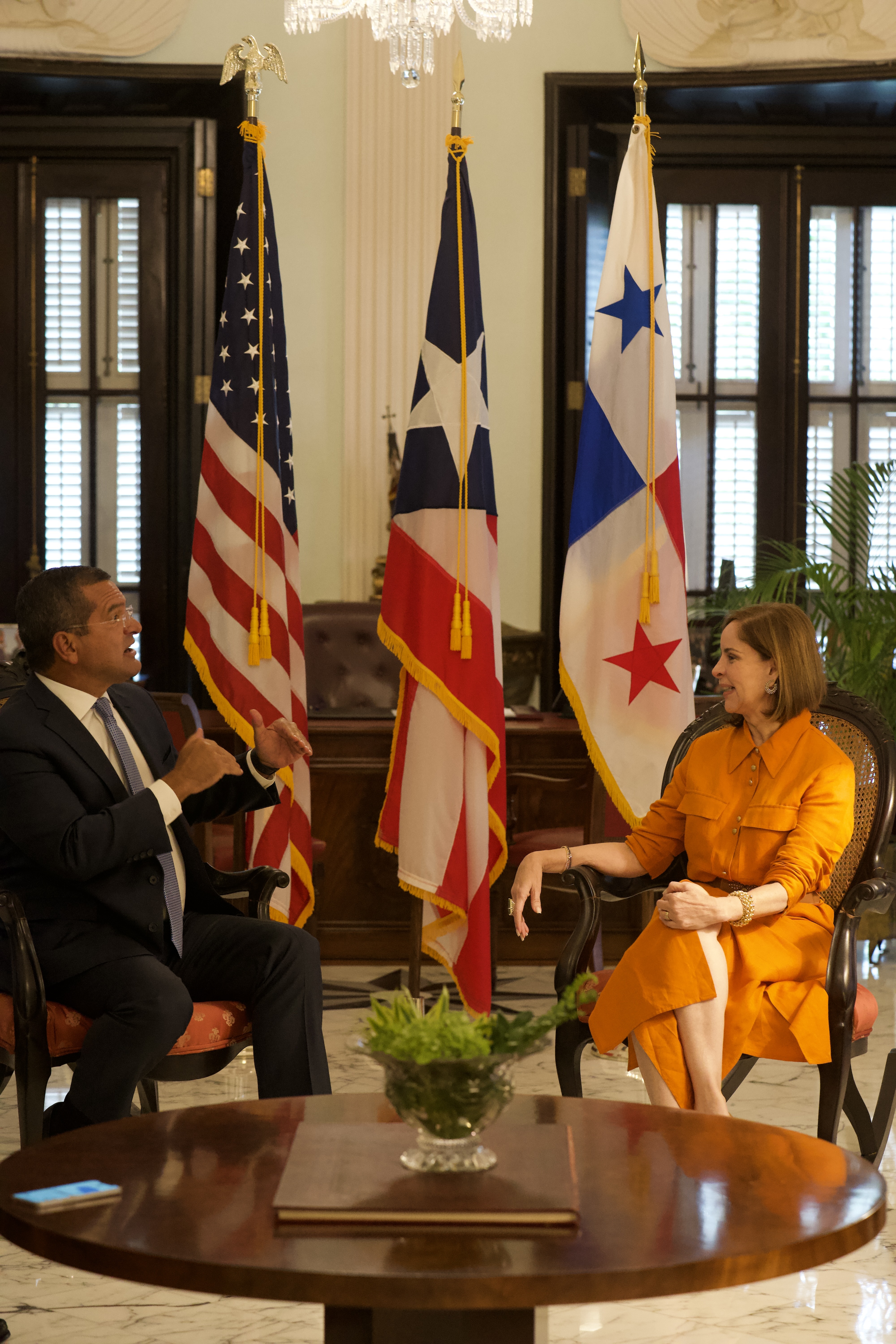Primera Dama de Panamá sostuvo encuentro con el gobernador de Puerto Rico
