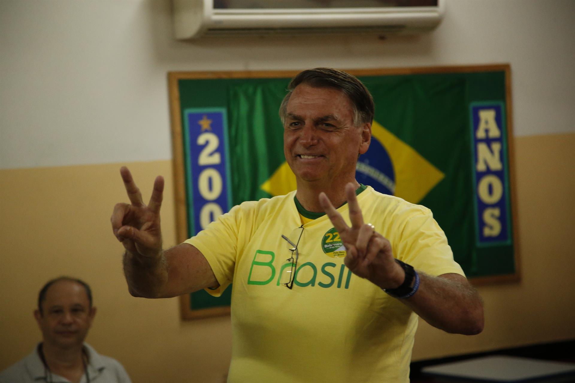 Abren los colegios electorales para la segunda vuelta de los comicios presidenciales en Brasil