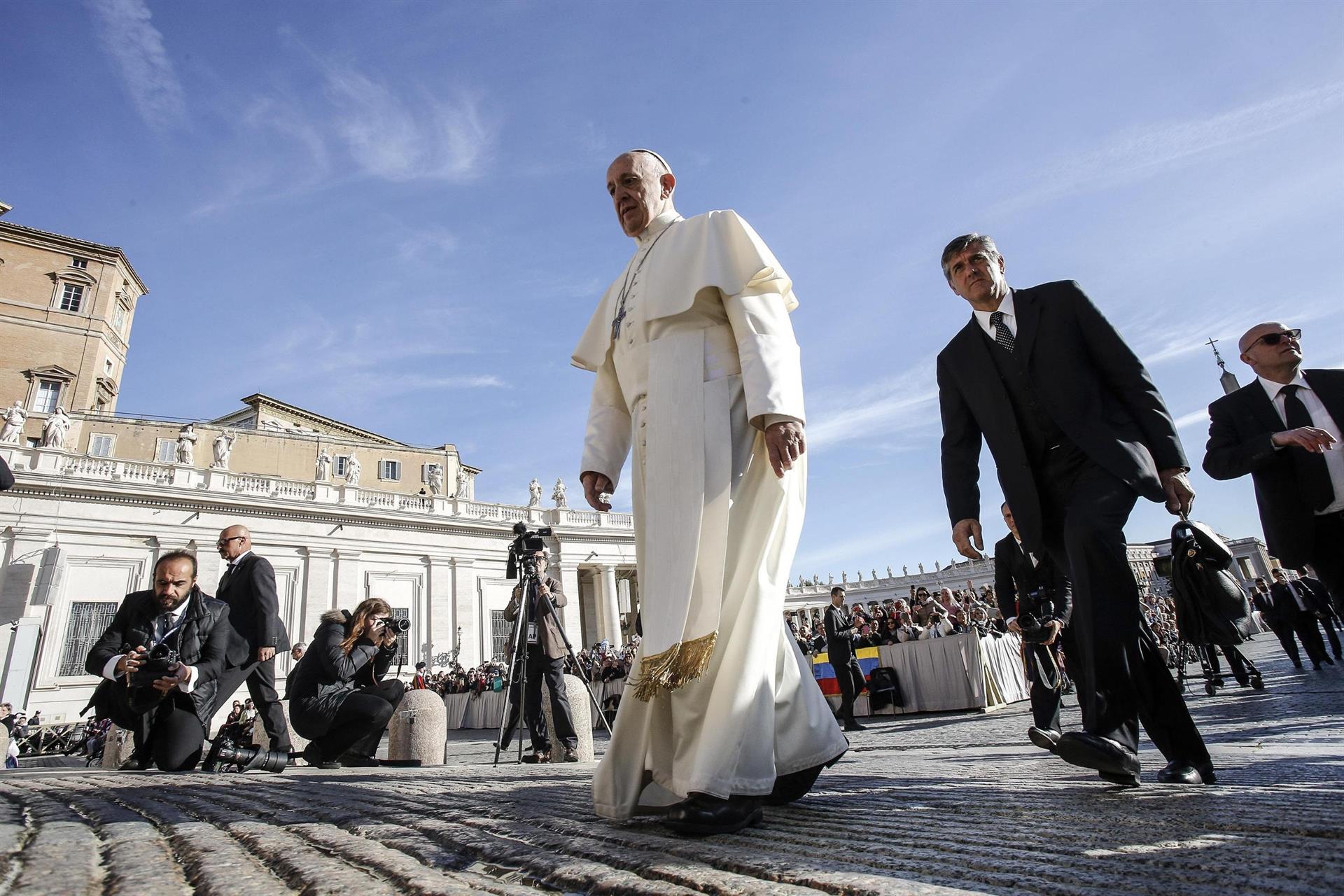 Vaticano y China renuevan su acuerdo hasta 2024 en medio de dificultades
