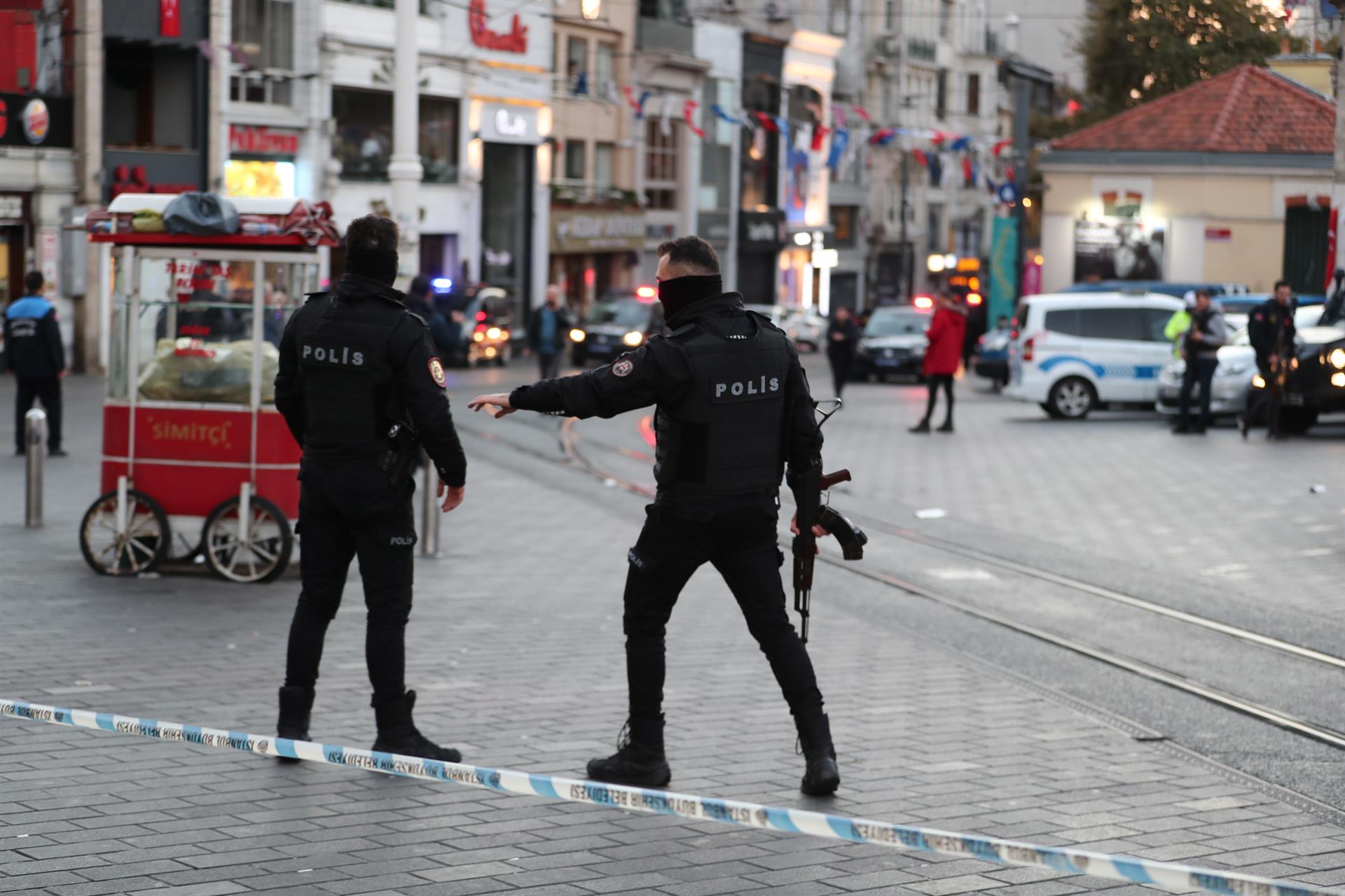 Al menos seis muertos y 53 heridos en ataque terrorista en Estambul