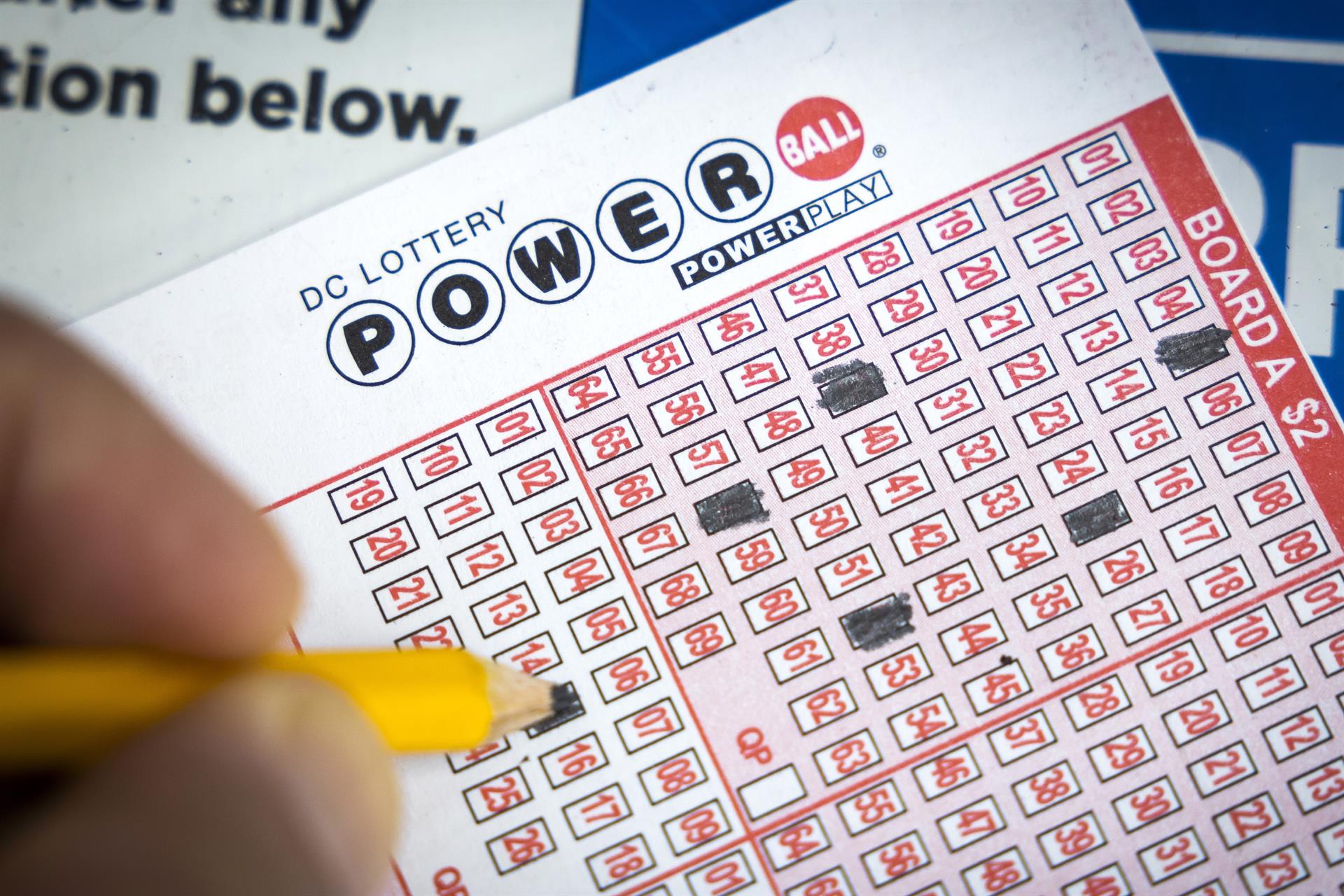 Un solo ganador en EE.UU. se lleva premio récord de 2,040 millones en lotería