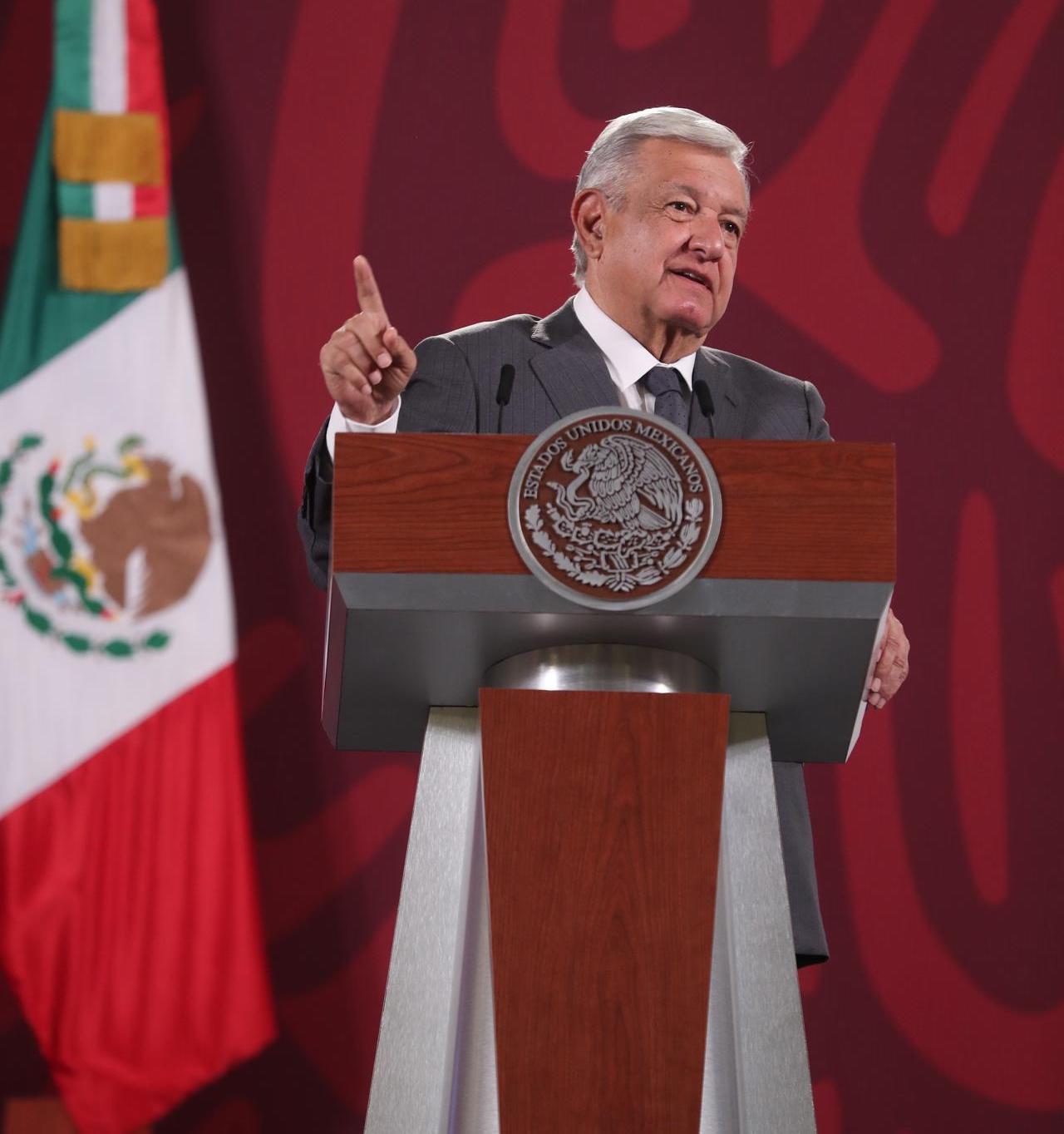 López Obrador niega haber recibido fondos de carteles de narcotraficantes