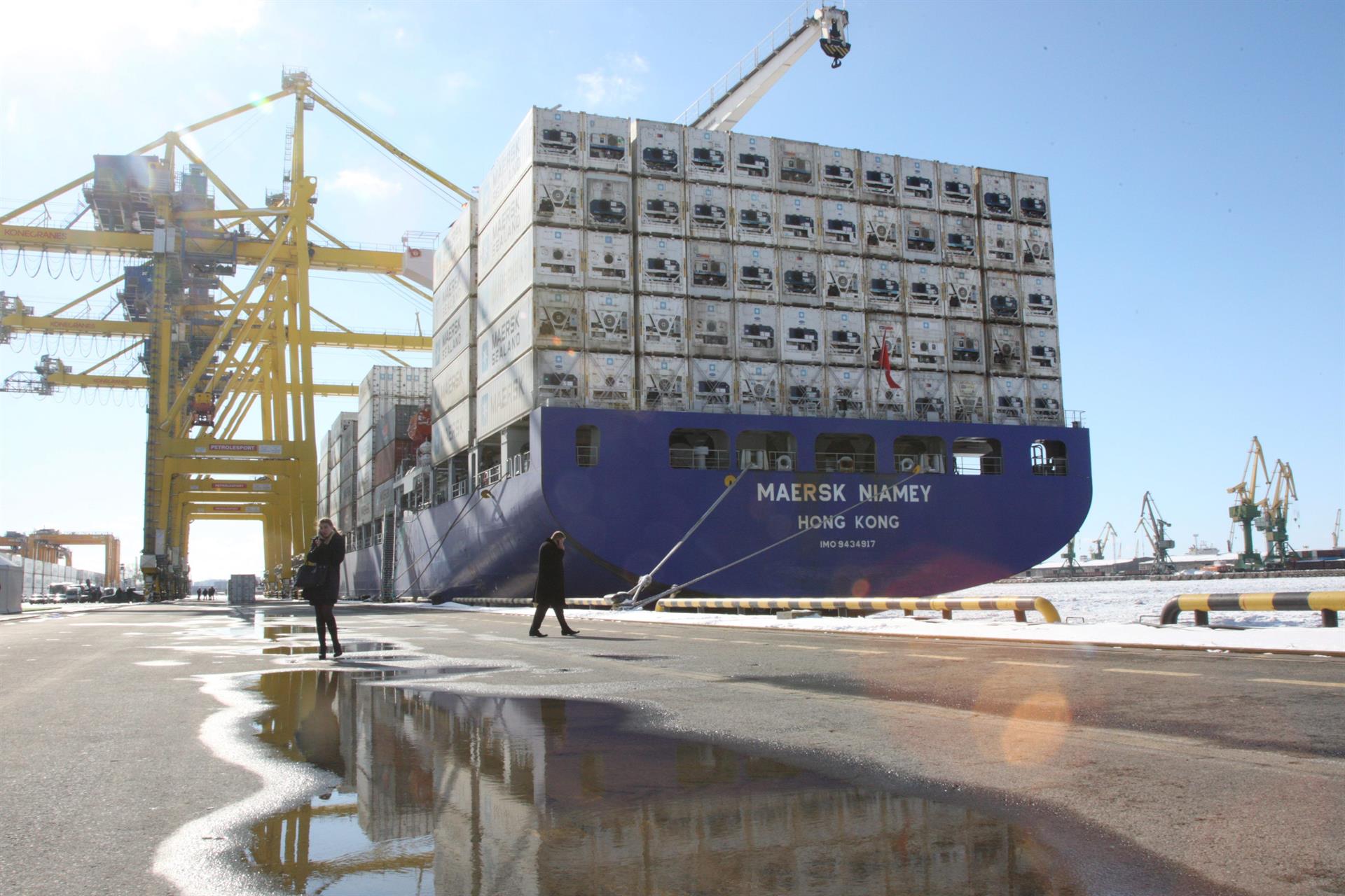 El tráfico de contenedores se hunde en los puertos rusos, según el instituto alemán IfW