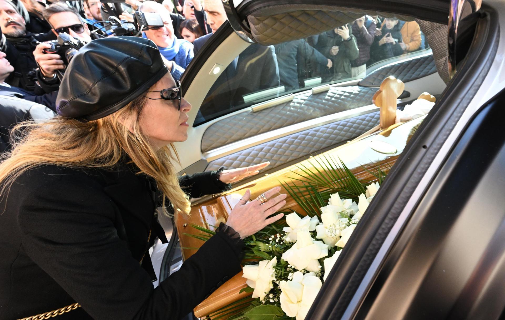 Totti, Mancini y más de dos mil personas despiden a Mihajlovic en su funeral