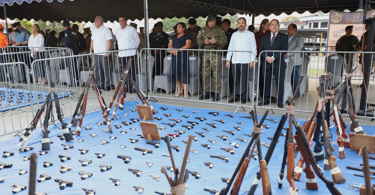 Unas 27 mil 486 armas han sido sacadas de las calles en la gestión Cortizo