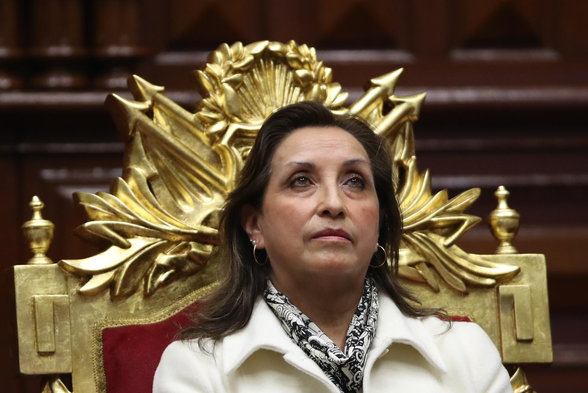 Subcomisión del Congreso archivó denuncias contra la vicepresidenta de Perú