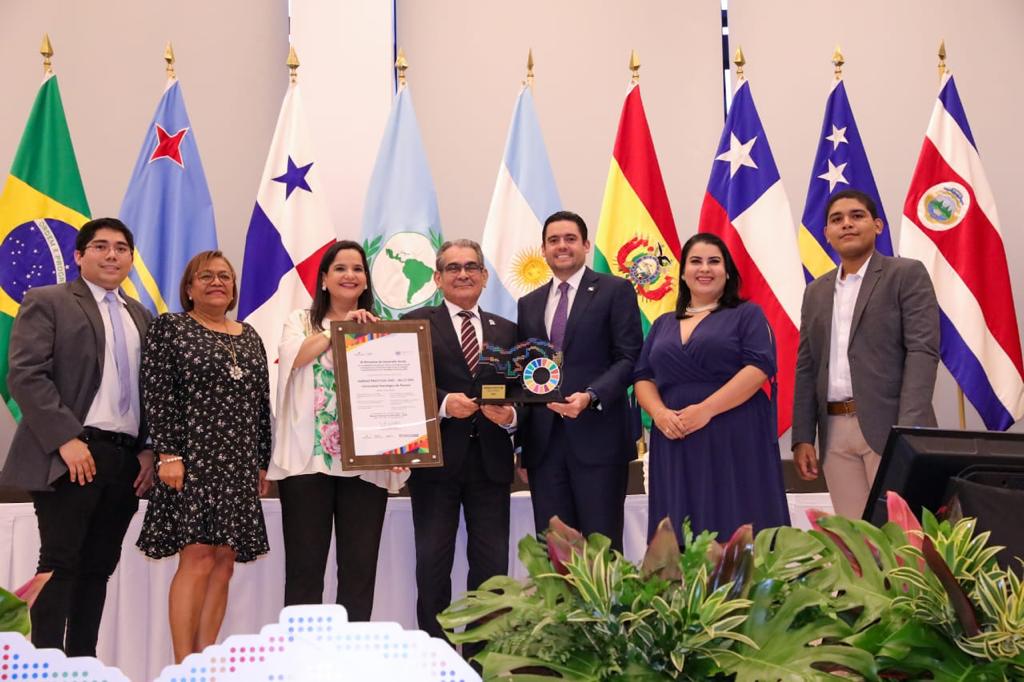 Vicepresidente Carrizo y ministra Castillo, entregaron “Reconocimiento a las Buenas Prácticas del Sello ODS”