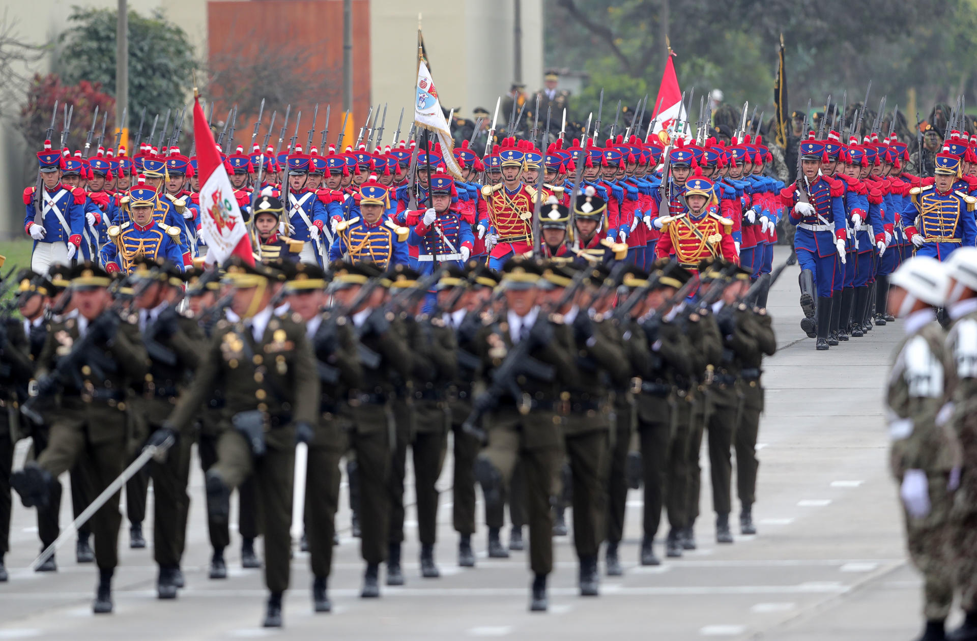 Cierran las puertas del principal cuartel del Ejército en Lima