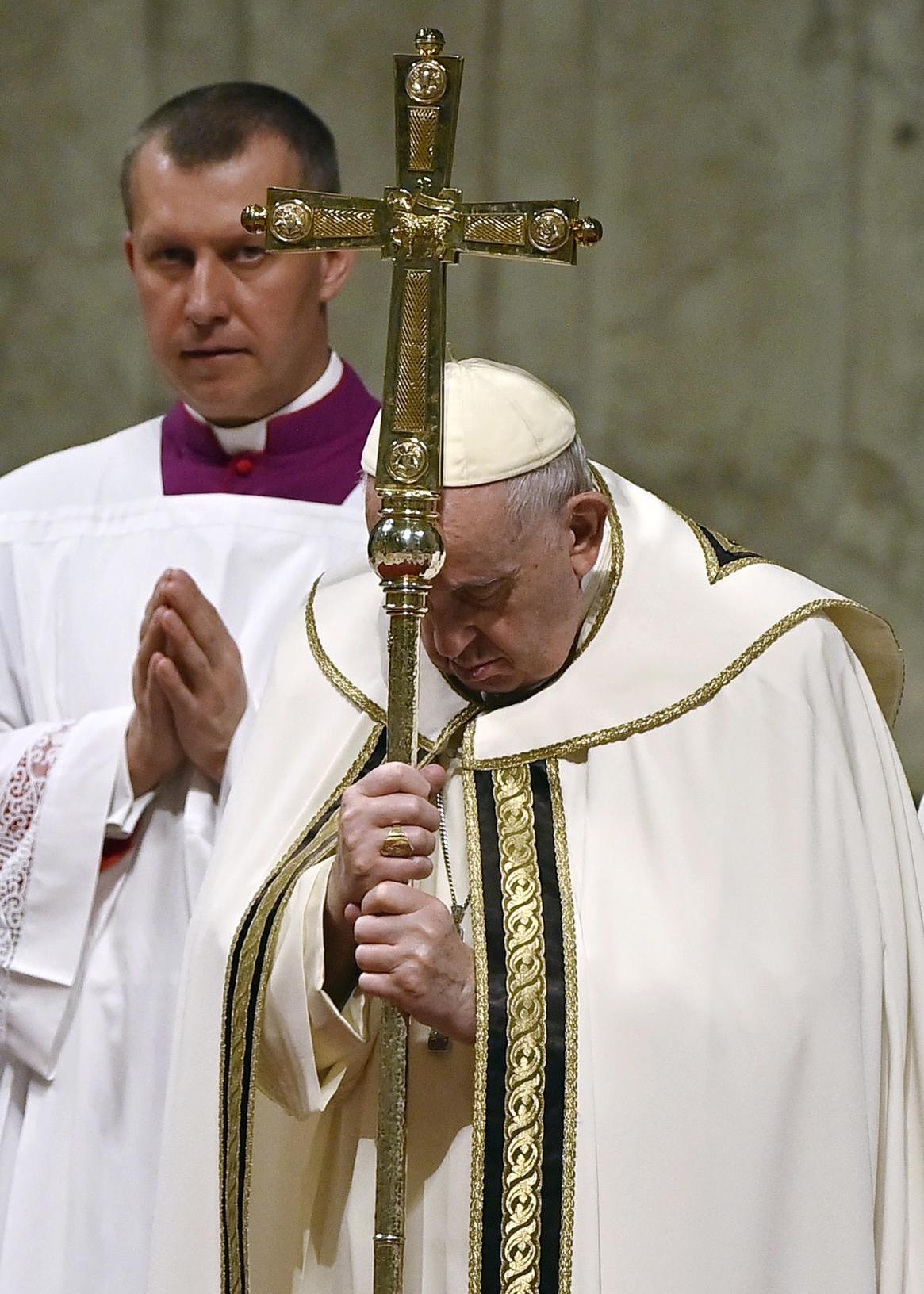 El papa pidió que cese la insensata guerra en Ucrania en su mensaje de Navidad