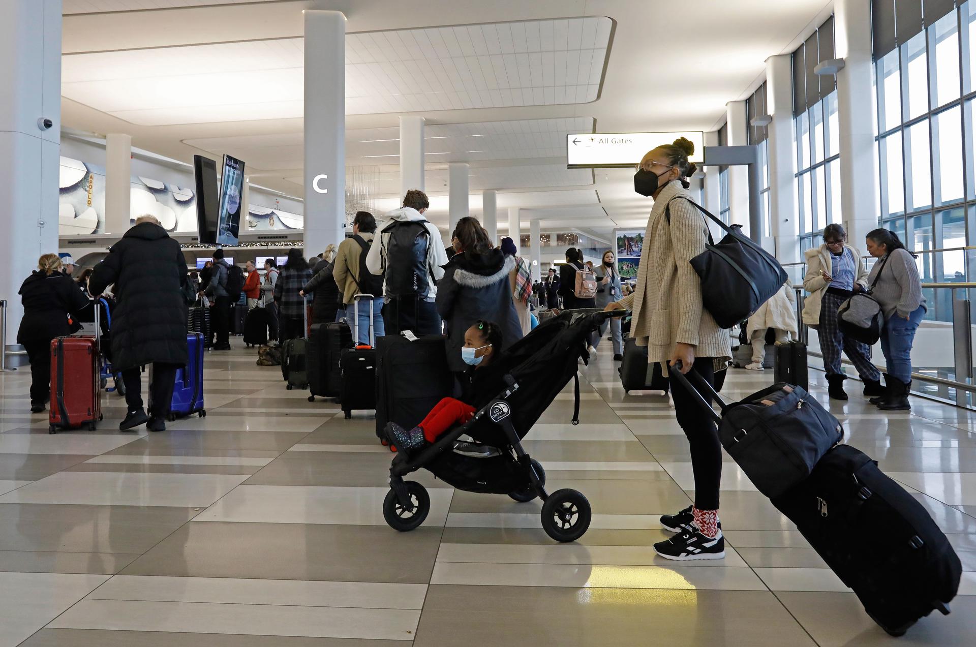 Los aeropuertos estadounidenses vuelven a la normalidad tras la tormenta Elliot