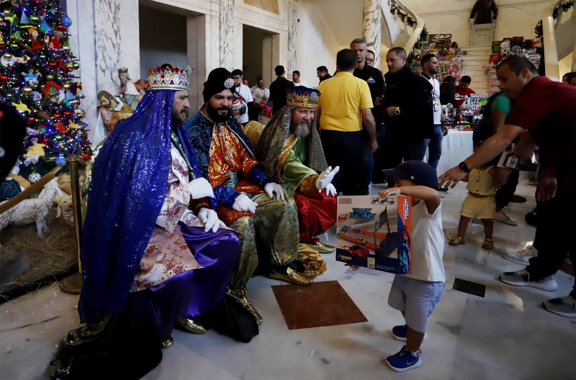 Los Reyes Magos de Juana Díaz llegan al Capitolio de Puerto Rico