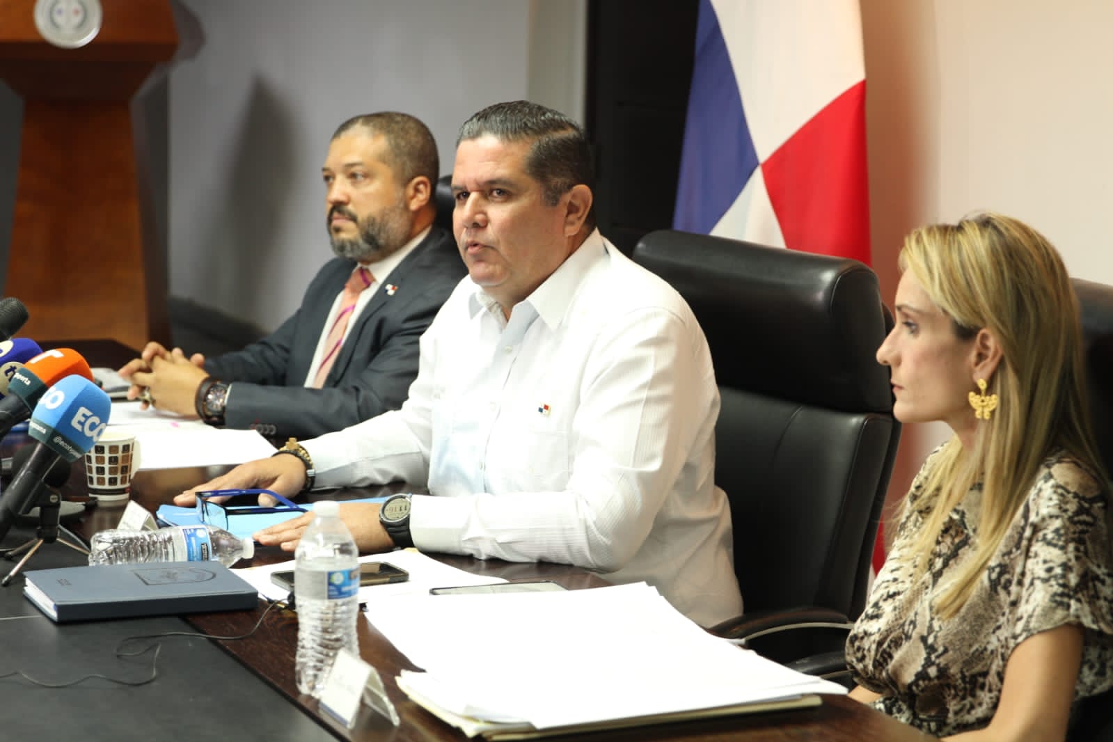 Ministro Pino reiteró que Ejecutivo no retirará proyecto de Ley sobre Extinción de Dominio