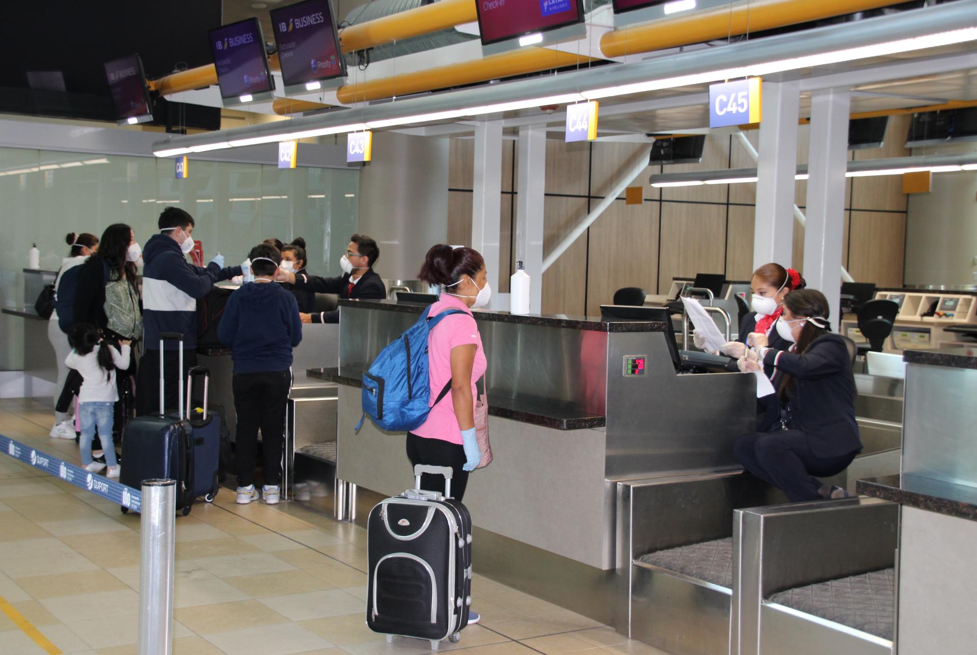 El tráfico de pasajeros en el aeropuerto de Quito se acerca a cifras prepandemia