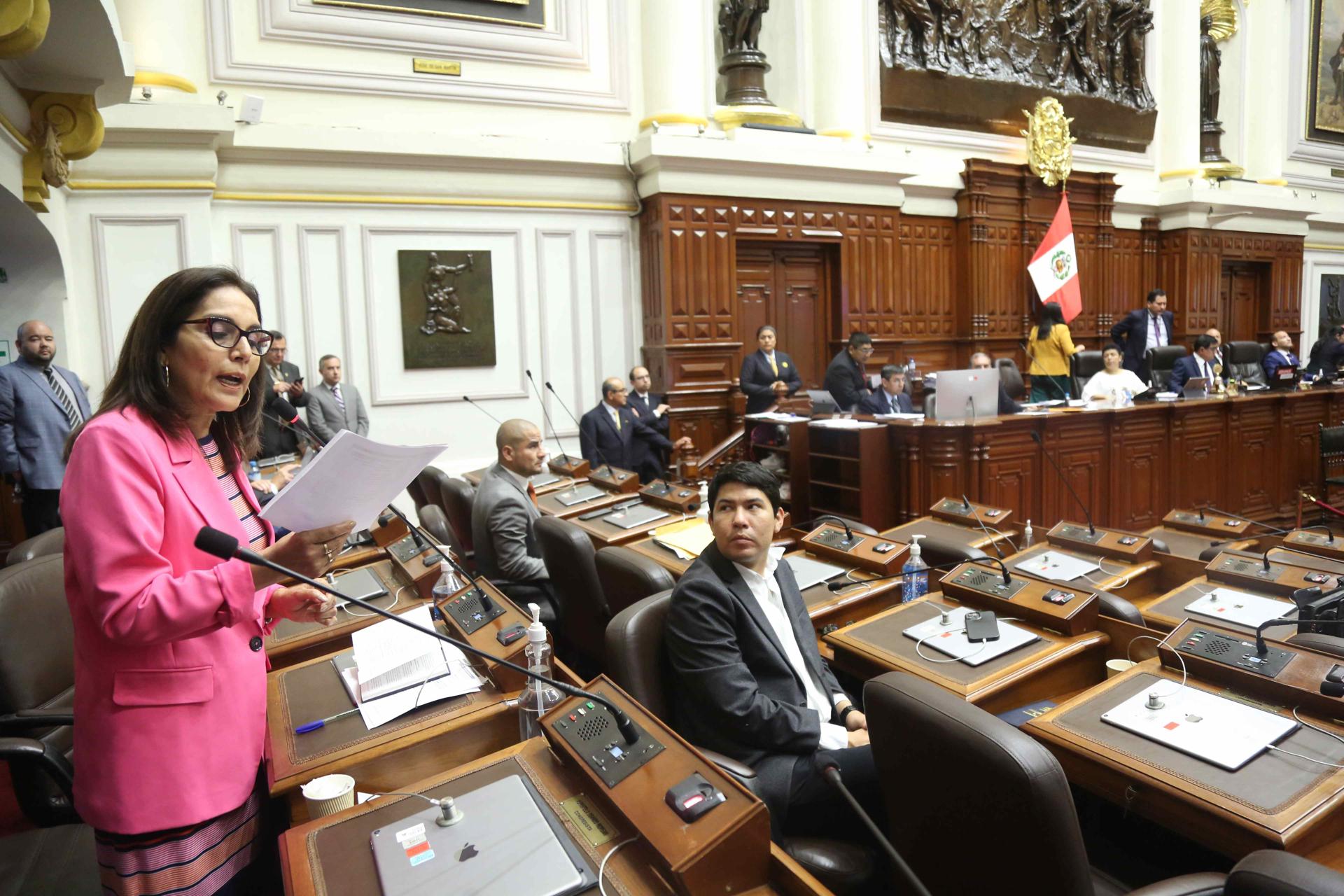 El Congreso de Perú rechazó adelantar las elecciones para octubre de 2023