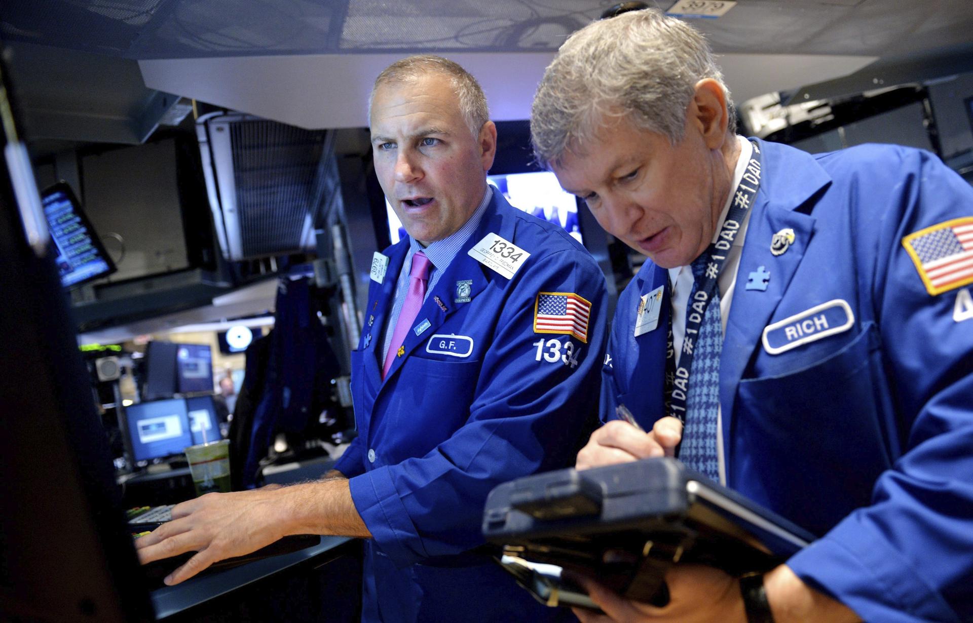 Wall Street cierra en terreno mixto y el Dow Jones pierde un 1,14 %