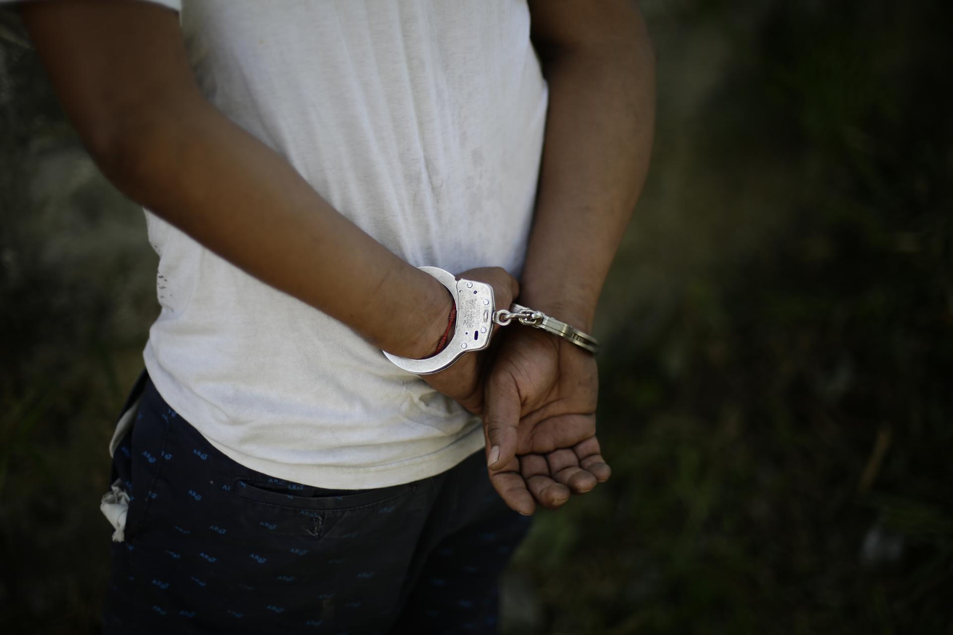 Cinco expolicías detenidos en EE.UU., por matar de una paliza a un afroamericano
